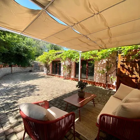 Casal Camillo Case Selva Grande